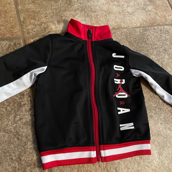Air Jordan Jacket - Picture 2 of 5